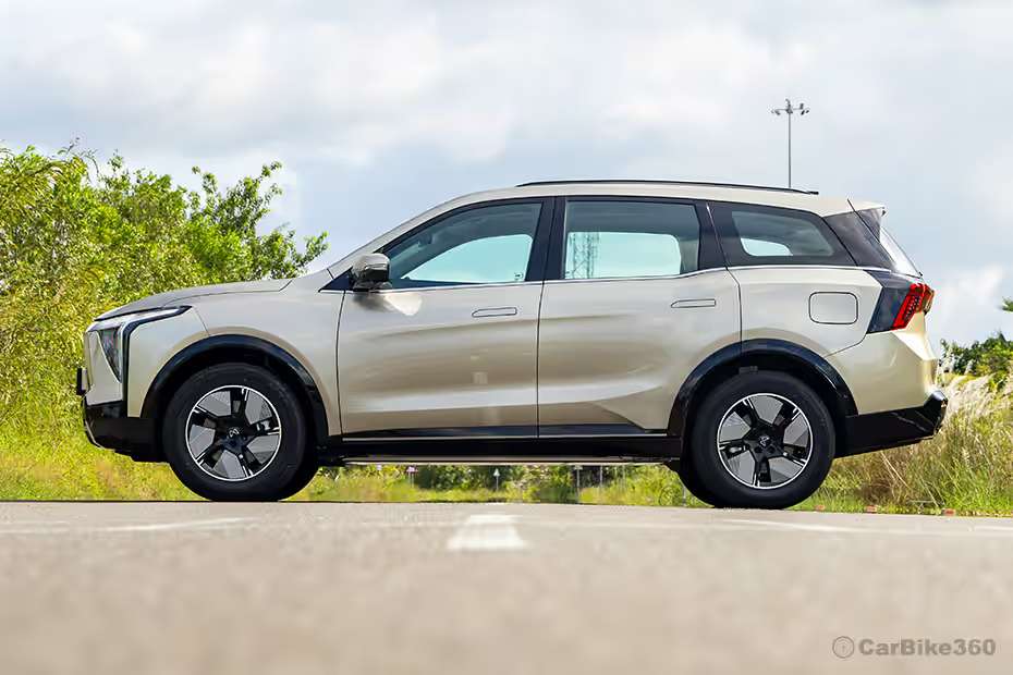Mahindra XEV 9S Left Side Mahindra XEV 9S Left Side