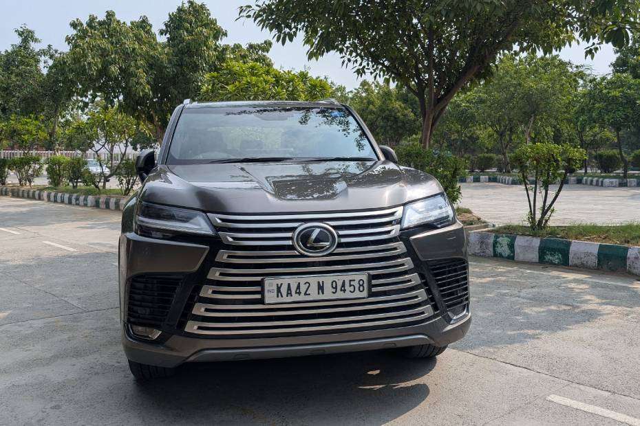 Lexus LX Front View Lexus LX Front View