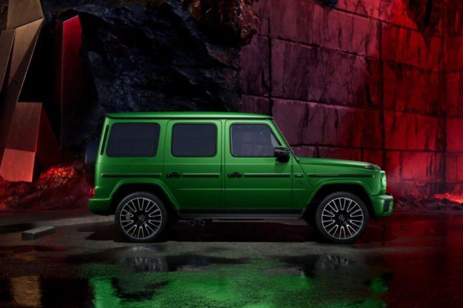 Mercedes Benz AMG G-Class Right Side View Mercedes Benz AMG G-Class Right Side View