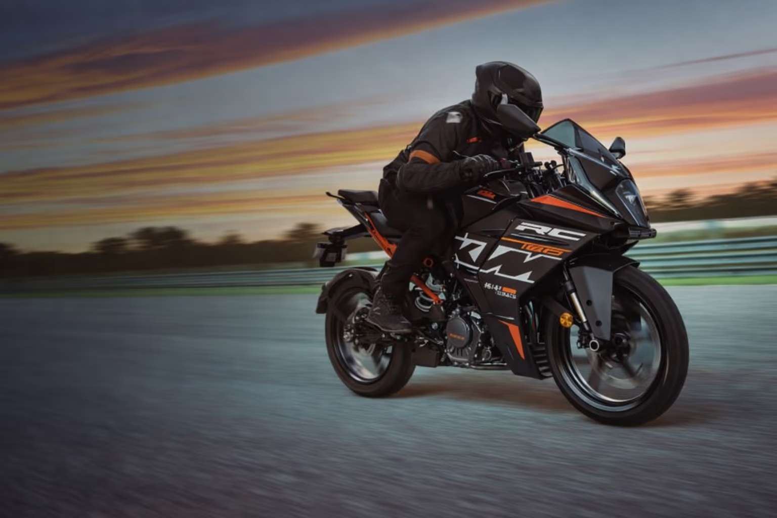 KTM RC 160 Launched in India at Rs 1.85 Lakh: Check Details Here Audio