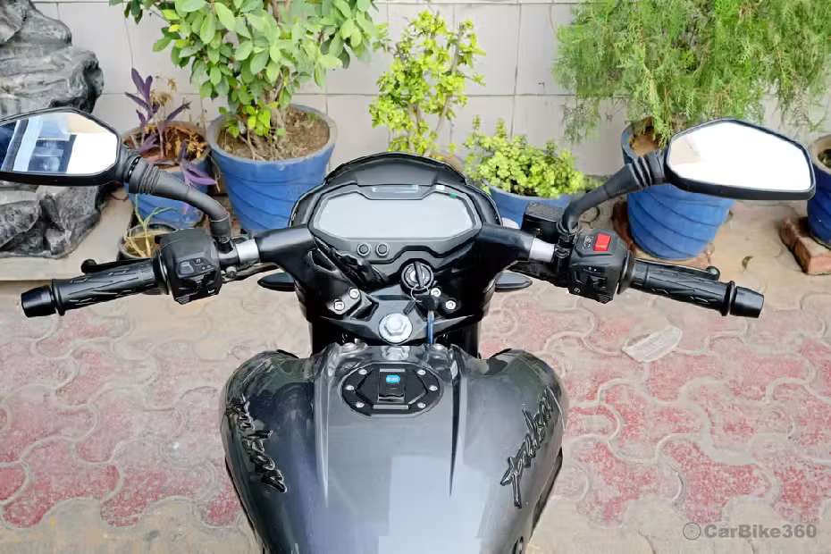 Bajaj Pulsar NS200 images Bajaj Pulsar NS200 images