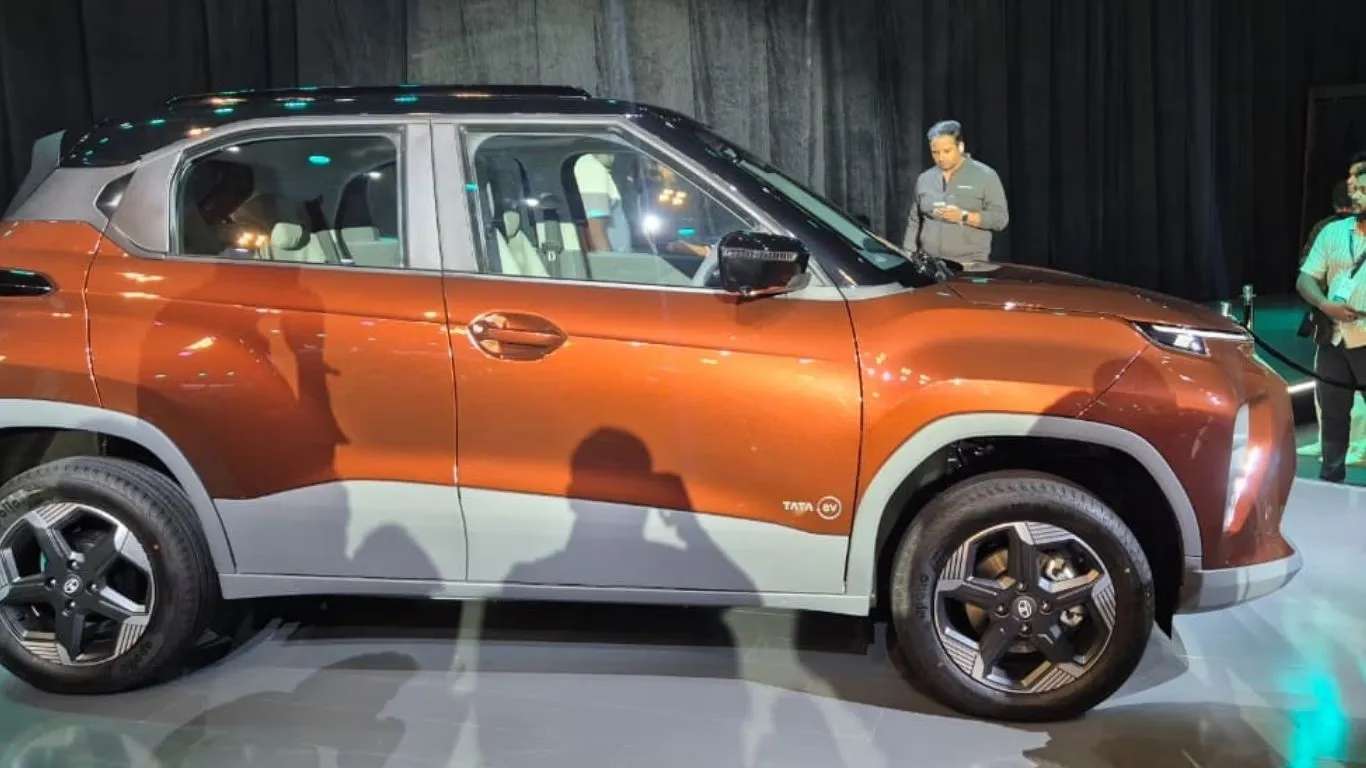 Tata Punch EV Facelift side view design