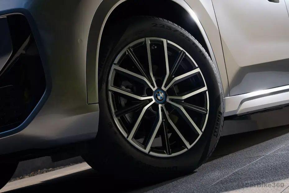 BMW iX1 LWB Front Wheel BMW iX1 LWB Front Wheel