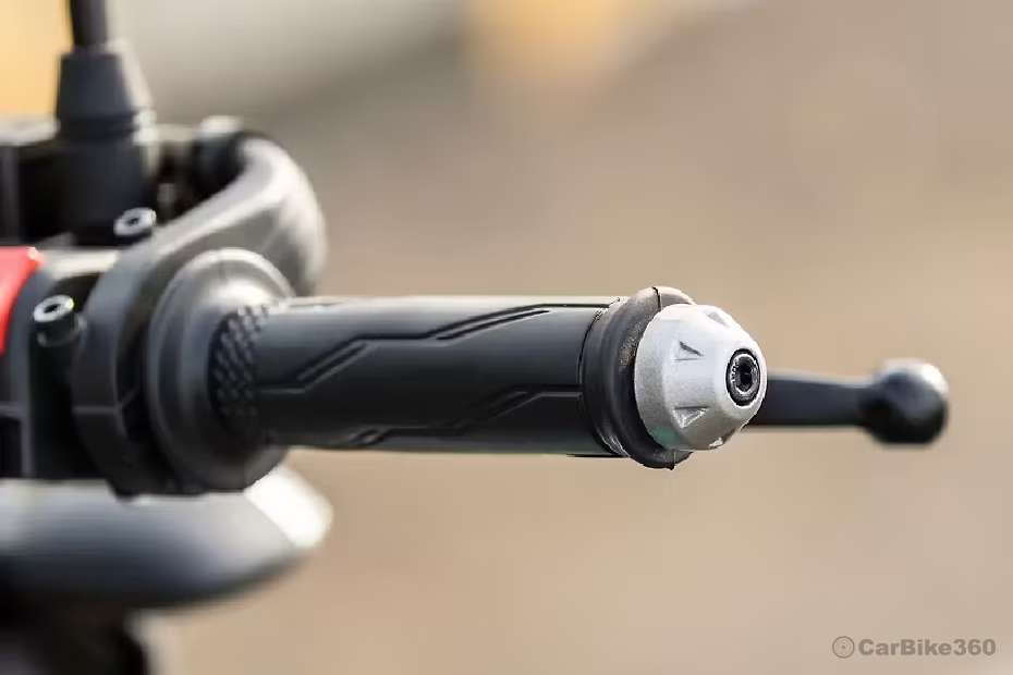 Yamaha MT 15 V2 images Yamaha MT 15 V2 images