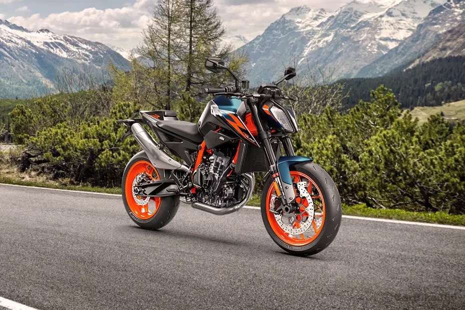 KTM 890 Duke R images KTM 890 Duke R images