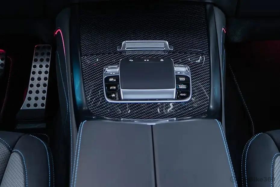 Mercedes Benz G580 with EQ Technology Gear Shifter Mercedes Benz G580 with EQ Technology Gear Shifter