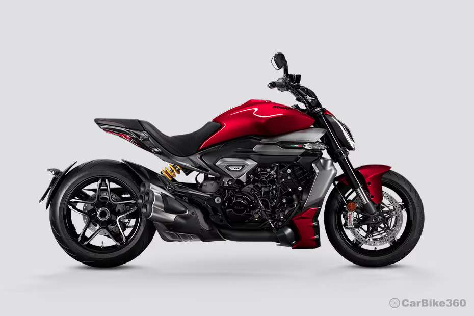 Ducati XDiavel V4 Right Side Ducati XDiavel V4 Right Side