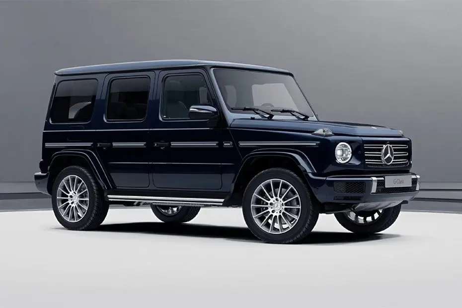 Mercedes-benz G-Class front right side view Mercedes-benz G-Class front right side view