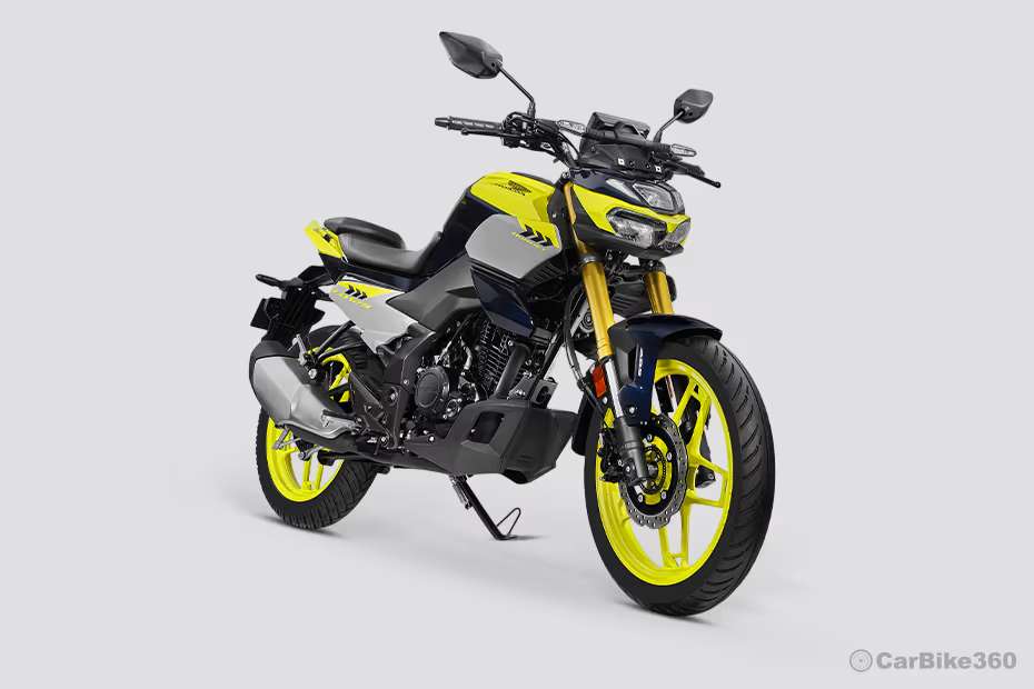Honda CB 125 Hornet Front right quater view Honda CB 125 Hornet Front right quater view