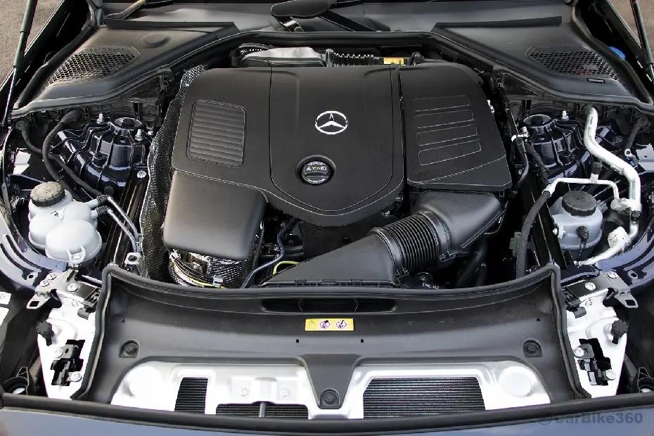 Mercedes-Benz E-Class Engine & Performance Mercedes-Benz E-Class Engine & Performance