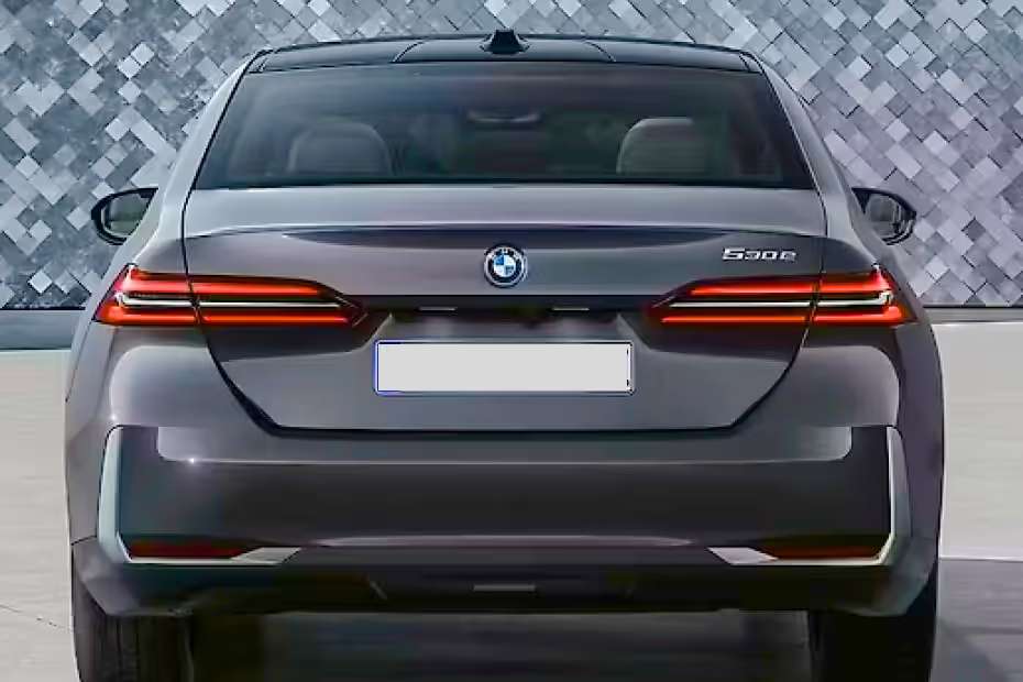 BMW 5 Series Rear View BMW 5 Series Rear View