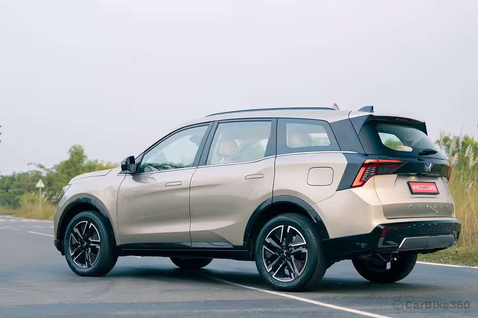 Mahindra XUV 7XO Left Rear Three Quarter Mahindra XUV 7XO Left Rear Three Quarter