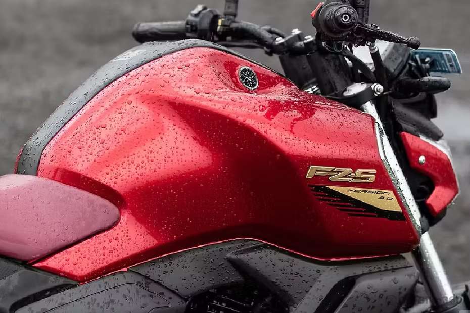 Yamaha FZS-FI V4 images Yamaha FZS-FI V4 images