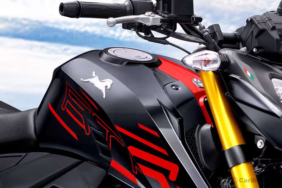 TVS Apache RTR 200 4V 2025 Fuel Tank (Right) TVS Apache RTR 200 4V 2025 Fuel Tank (Right)