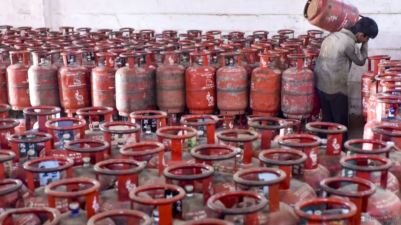 India boosts LPG production, calls for fuel conservation amid West Asia crisis India boosts LPG production, calls for fuel conservation amid West Asia crisis