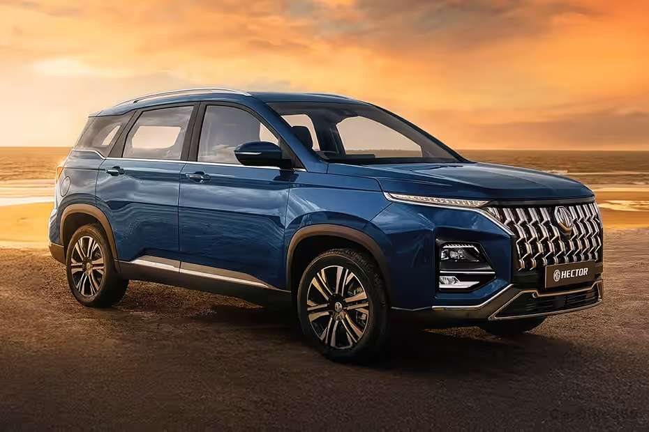 MG Hector Plus Front Right Quarter View MG Hector Plus Front Right Quarter View