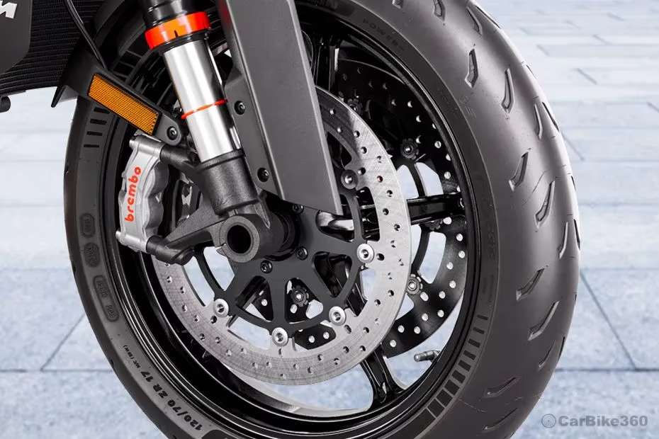 KTM 1390 Super Duke R images KTM 1390 Super Duke R images