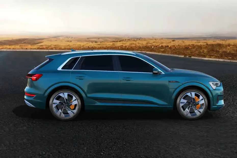 Audi E-tron Right Side View Audi E-tron Right Side View
