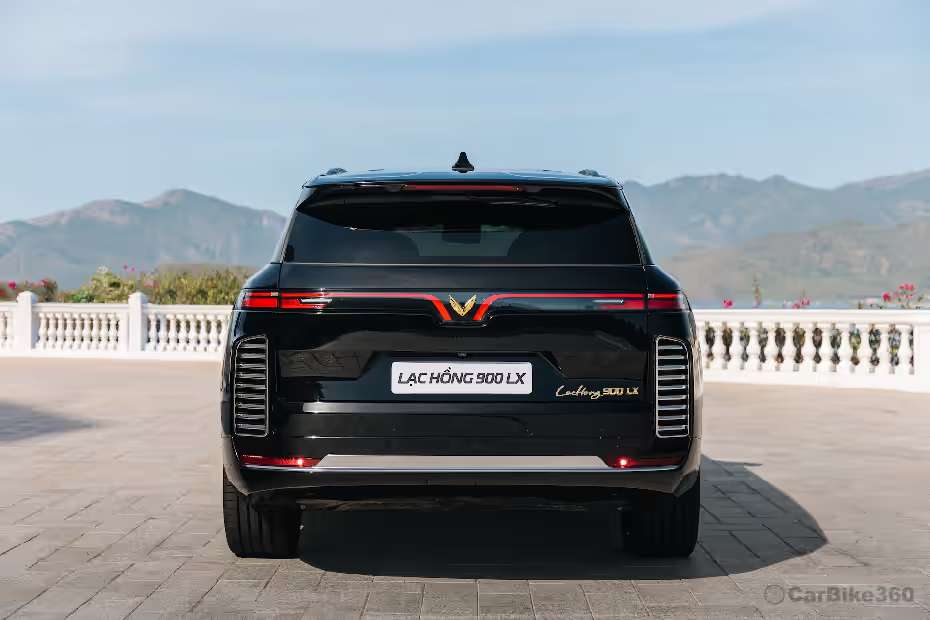 VinFast Lac Hong 900 LX Rear View VinFast Lac Hong 900 LX Rear View