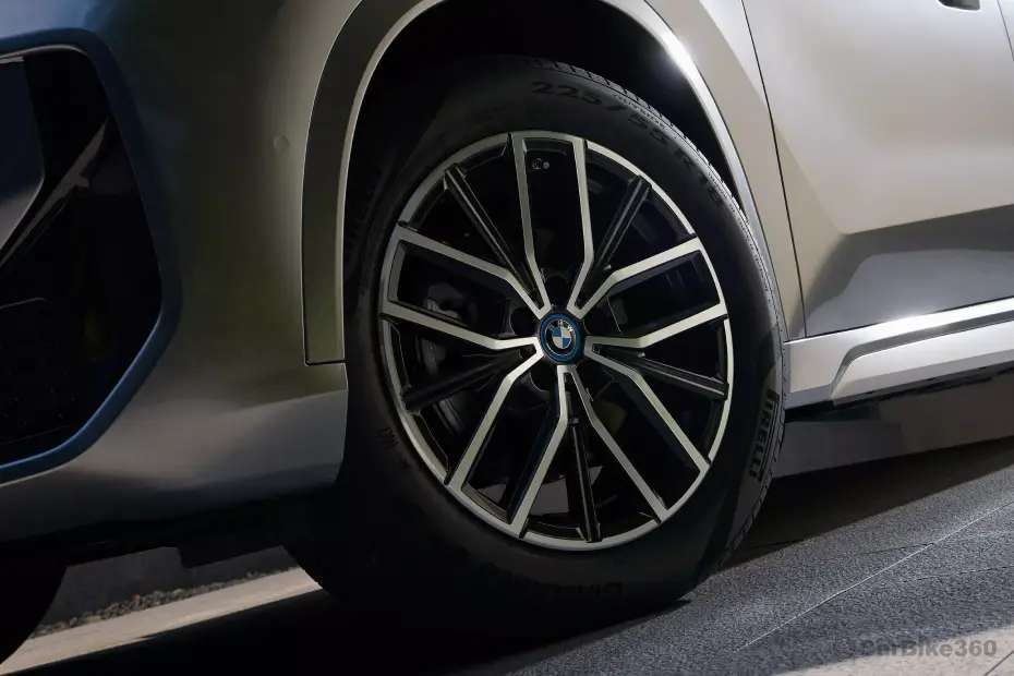 BMW iX1 LWB Front Wheel BMW iX1 LWB Front Wheel