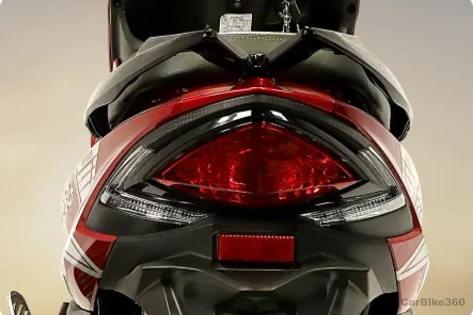 Okinawa iPraise+ Unique Design with LED Rear Winkers Okinawa iPraise+ Unique Design with LED Rear Winkers