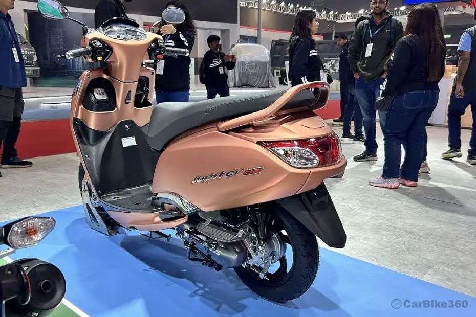 TVS Jupiter CNG Left Rear Three Quarter TVS Jupiter CNG Left Rear Three Quarter