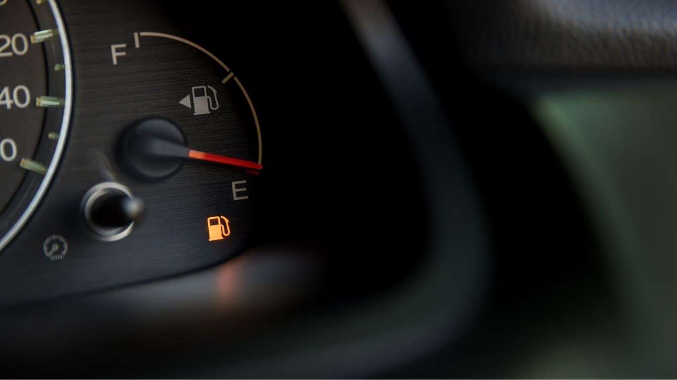 City vs Highway: What Changes When Fuel Is Low?