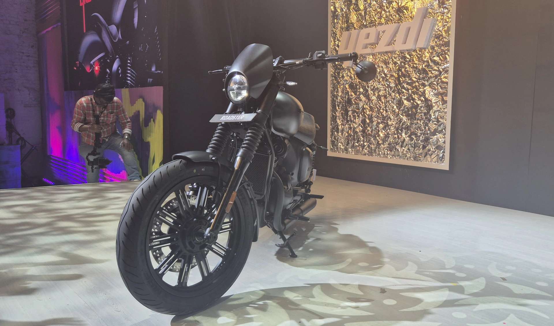 Yezdi Roadster
