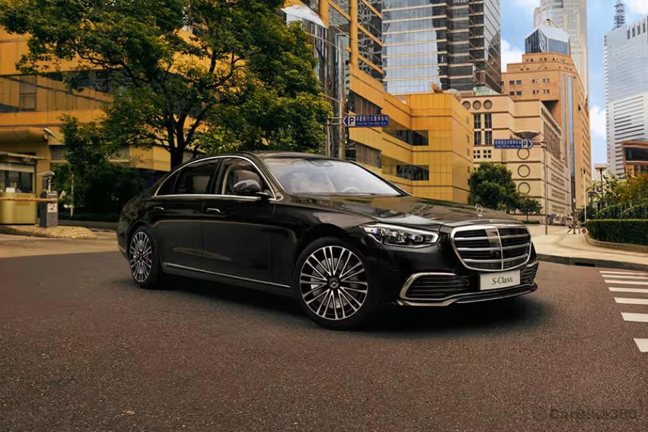 Mercedes-Benz-S-class Right Front Three Quarter Mercedes-Benz-S-class Right Front Three Quarter