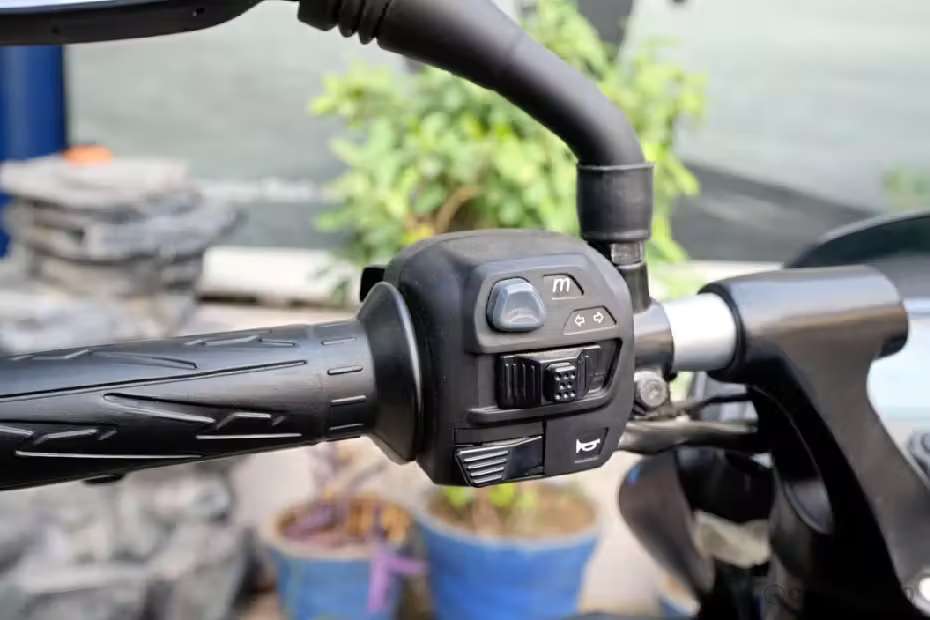 Bajaj Pulsar NS200 images Bajaj Pulsar NS200 images