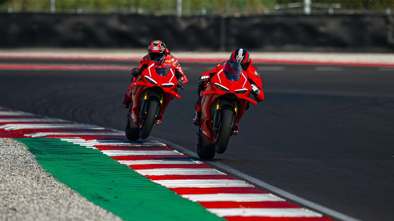 Ducati Panigale V4 R