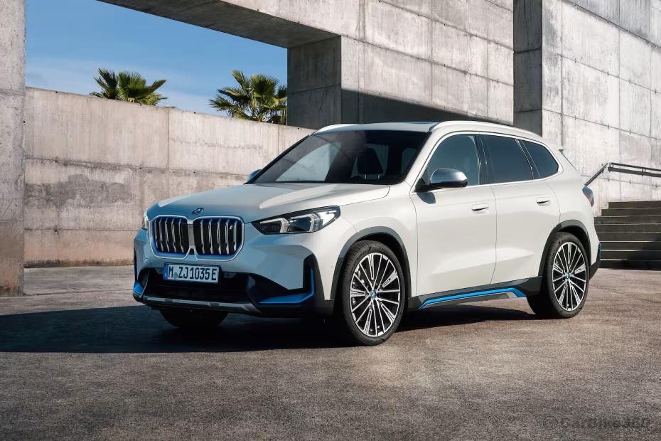 BMW IX1 Left Front Three Quarter BMW IX1 Left Front Three Quarter