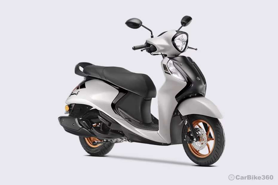 Yamaha Fascino 125 Fi Hybrid Right Front Three Quarter Yamaha Fascino 125 Fi Hybrid Right Front Three Quarter