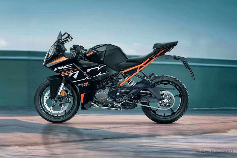 KTM RC 200 Side Profile View (Left) KTM RC 200 Side Profile View (Left)