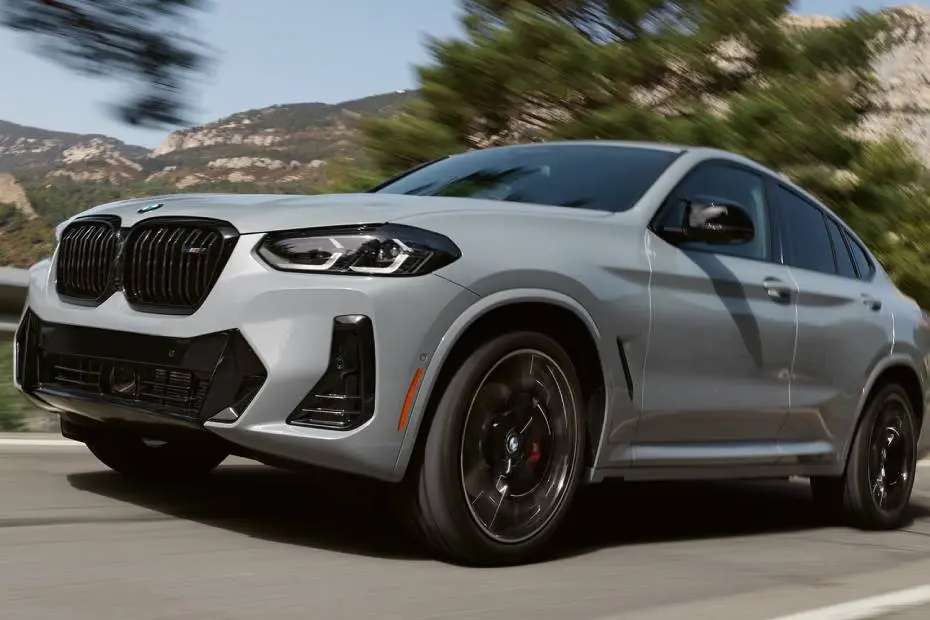 BMW X4 Left Side Front View BMW X4 Left Side Front View
