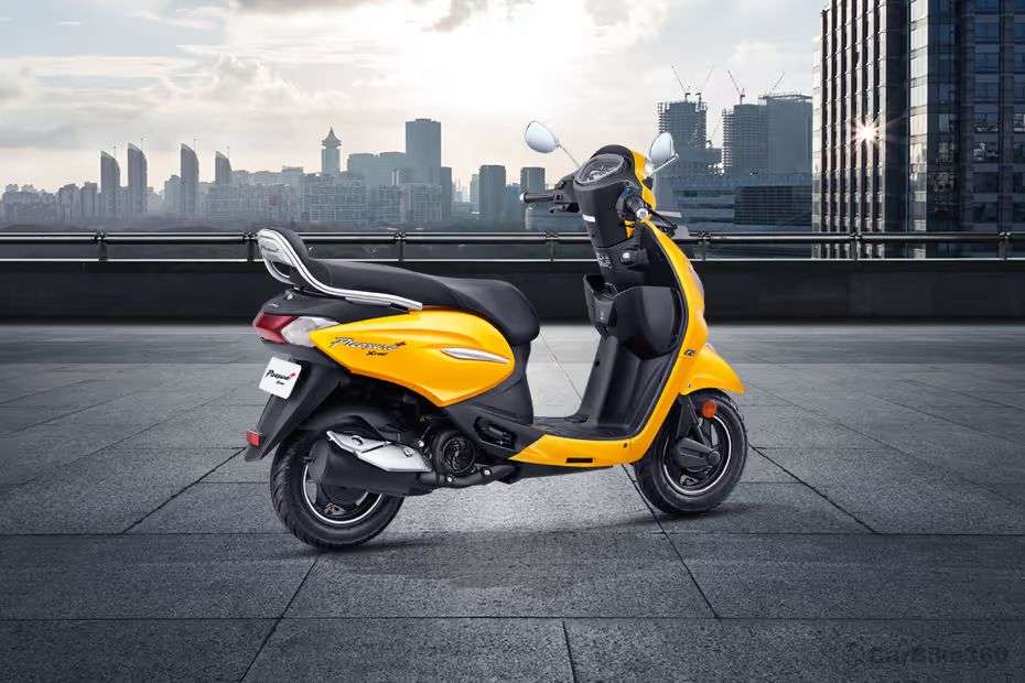 Hero Pleasure Plus Rear Right View Hero Pleasure Plus Rear Right View