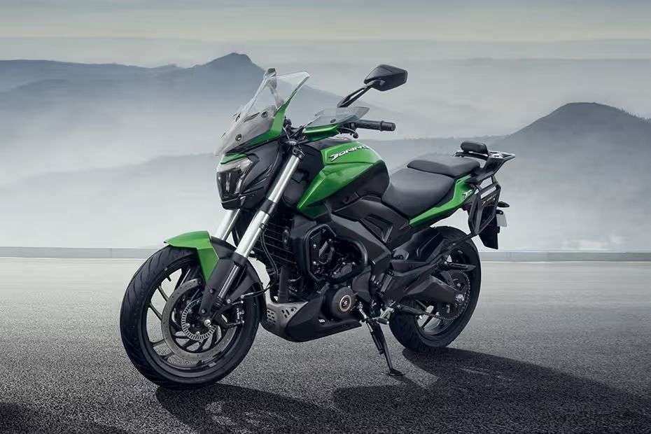 Bajaj Dominar 400 Left Front Three Quarter Bajaj Dominar 400 Left Front Three Quarter