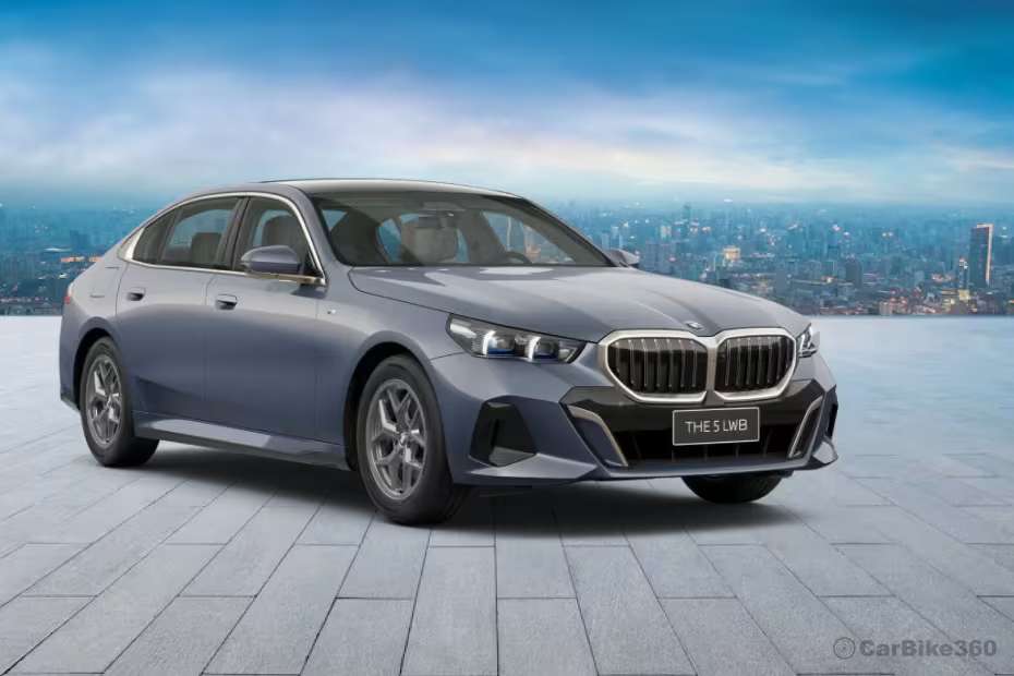 BMW 5 Series Right Front Three Quarter BMW 5 Series Right Front Three Quarter