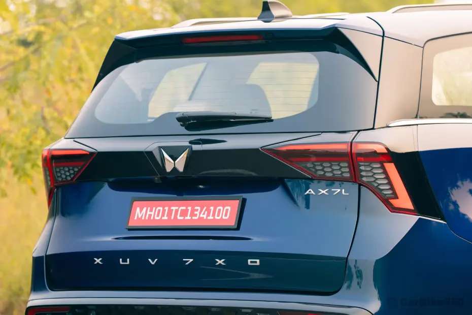 Mahindra XUV 7XO Tailgate