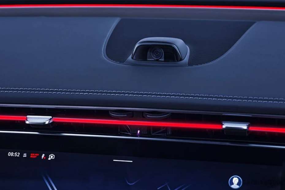 Mercedes Benz E-Class Selfie and video camera Mercedes Benz E-Class Selfie and video camera