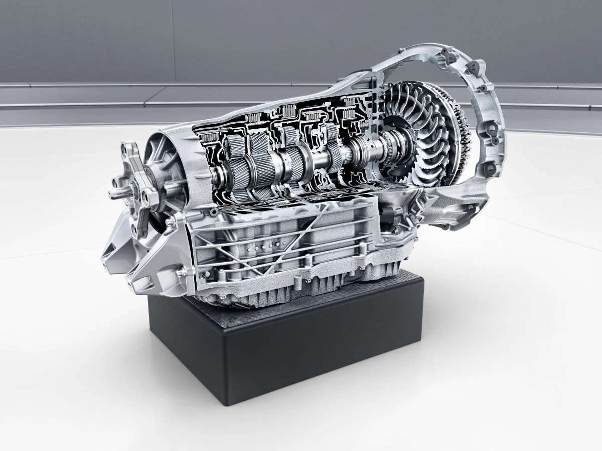 Mercedes-Benz GLC 300 Engine
