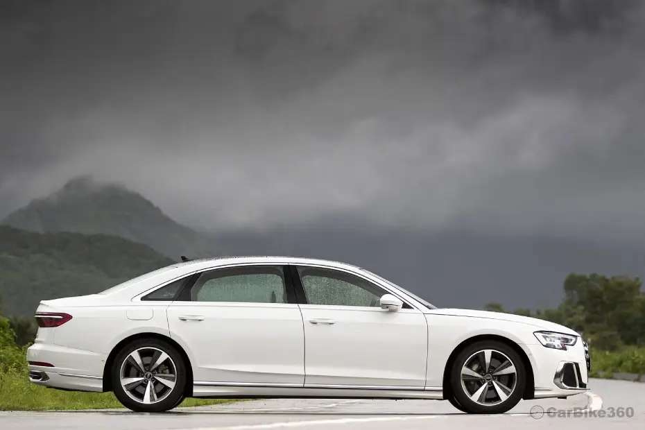 Audi A8 L Right Side View Audi A8 L Right Side View