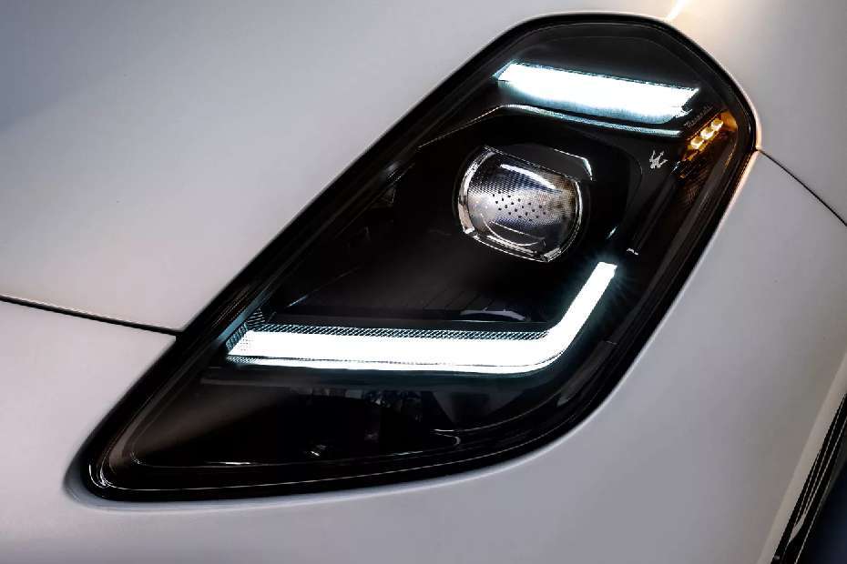 Maserati GranTurismo Headlight Maserati GranTurismo Headlight