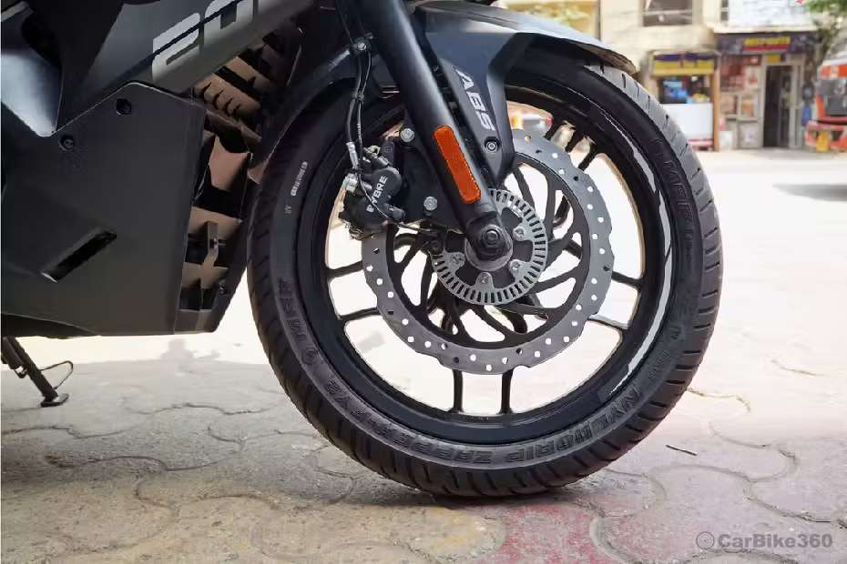 Bajaj Pulsar RS200 images Bajaj Pulsar RS200 images