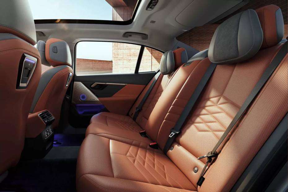 BMW 5 Series Rear Seat BMW 5 Series Rear Seat