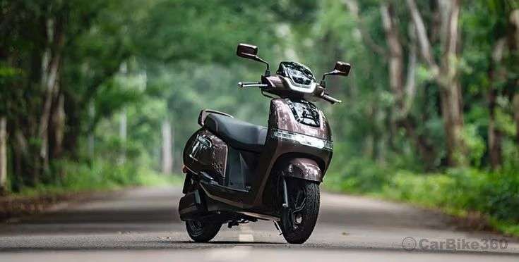 Legacy OEMs Overtake Startups in April 2025 Electric Two-Wheeler Sales Surge Audio