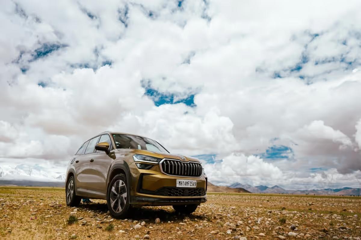 स्कोडा कोडिएक एवरेस्ट नॉर्थ बेस कैंप को फतह करने वाली पहली भारतीय पेट्रोल SUV बनी Skoda (1).webp