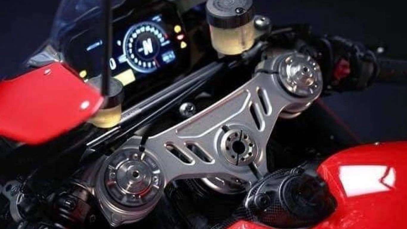 Ducati Panigale V4 Superleggera Centenario Console