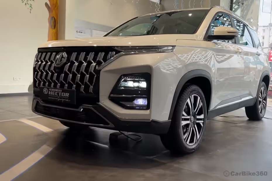 MG Hector Front Left Quarter View MG Hector Front Left Quarter View