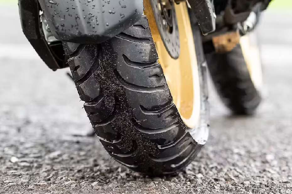 Yamaha FZS-FI V4 images Yamaha FZS-FI V4 images